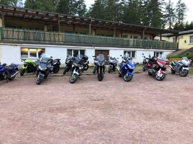 Feriendorf Waldfrieden Suhl Bagian luar foto